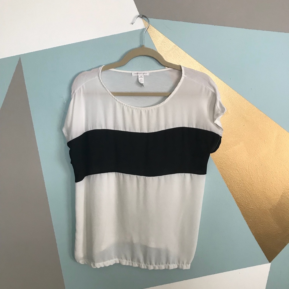 Slouchy black and white tee